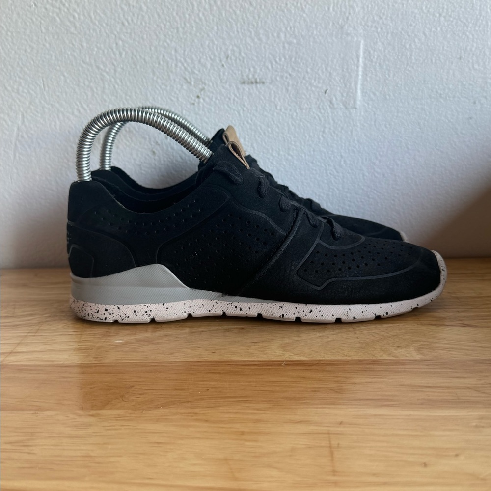 UGG Australia tye leather